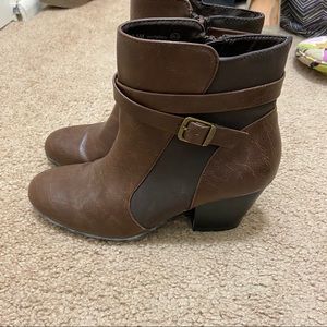 A2 Aerosole Boots